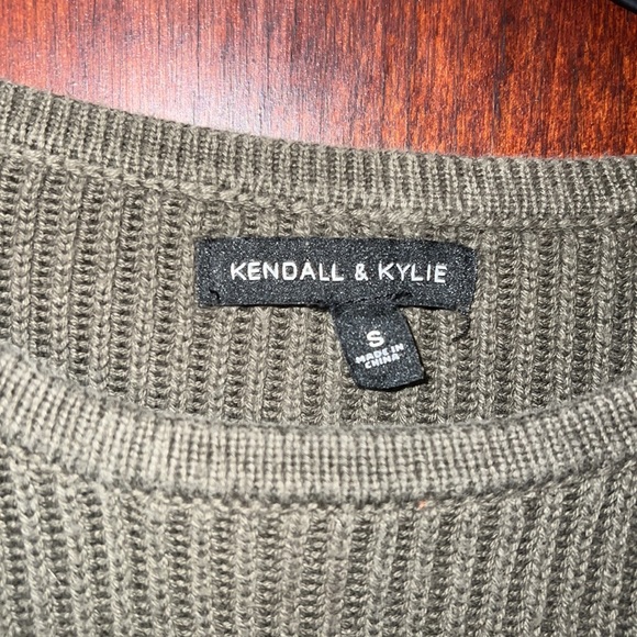 Kendall & Kylie Knit Sweater Women’s Medium - Picture 2 of 4